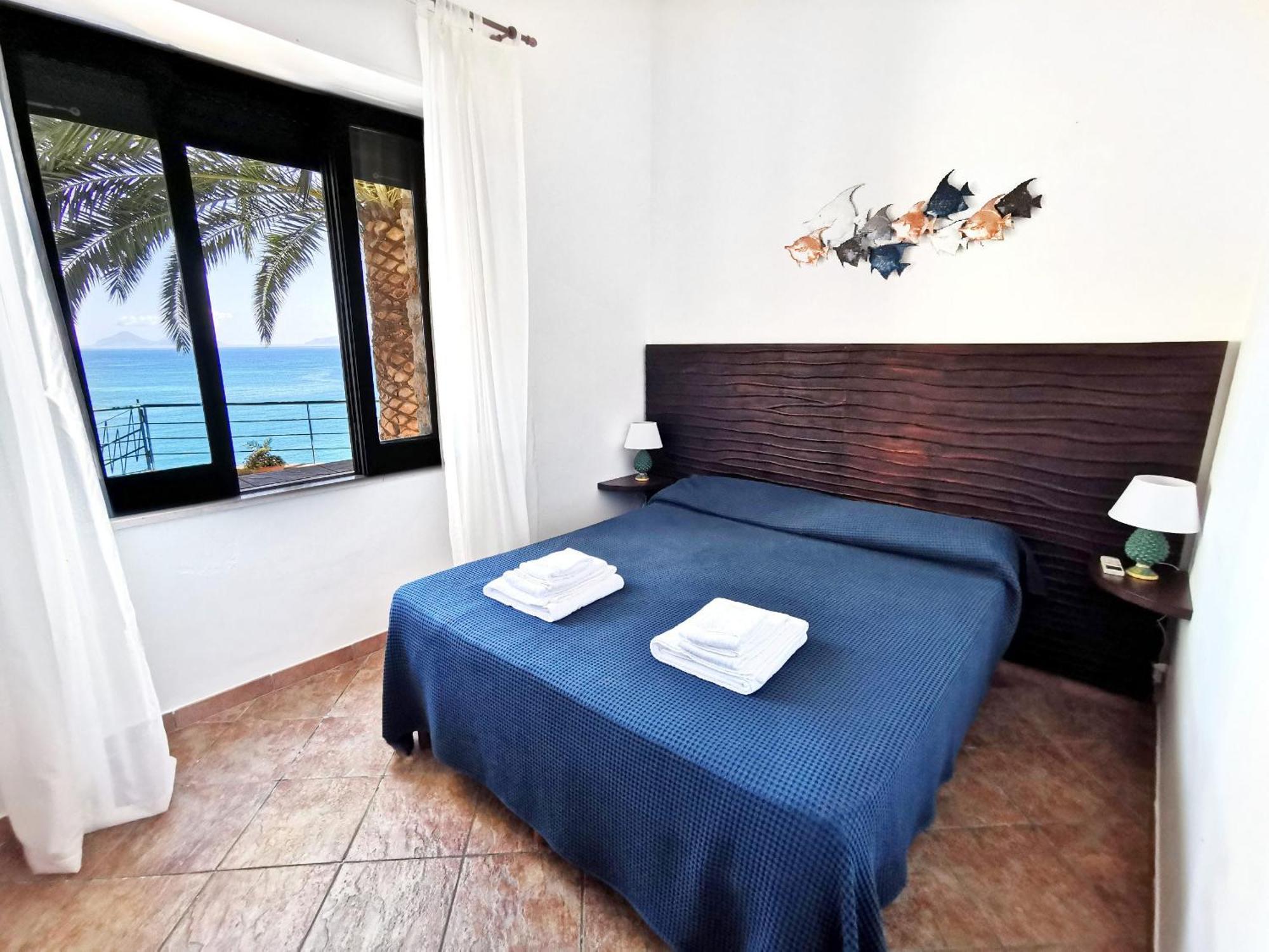 Villa Anita Apartments Capo d'Orlando Room photo